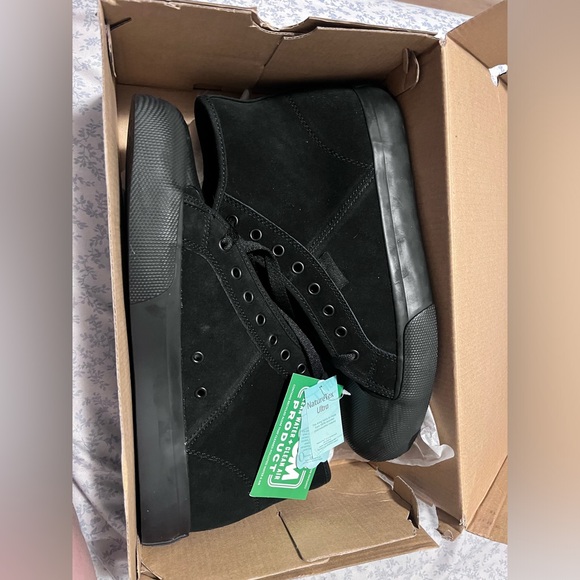 DC high top - Picture 1 of 4